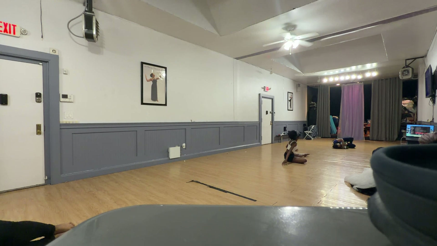 (updated) Modern - up to floor part